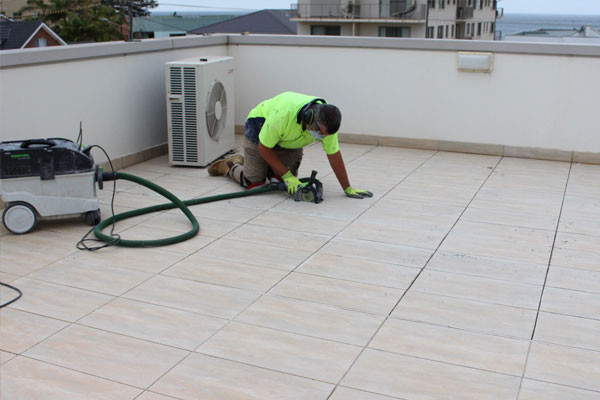 leaking balcony repairs services