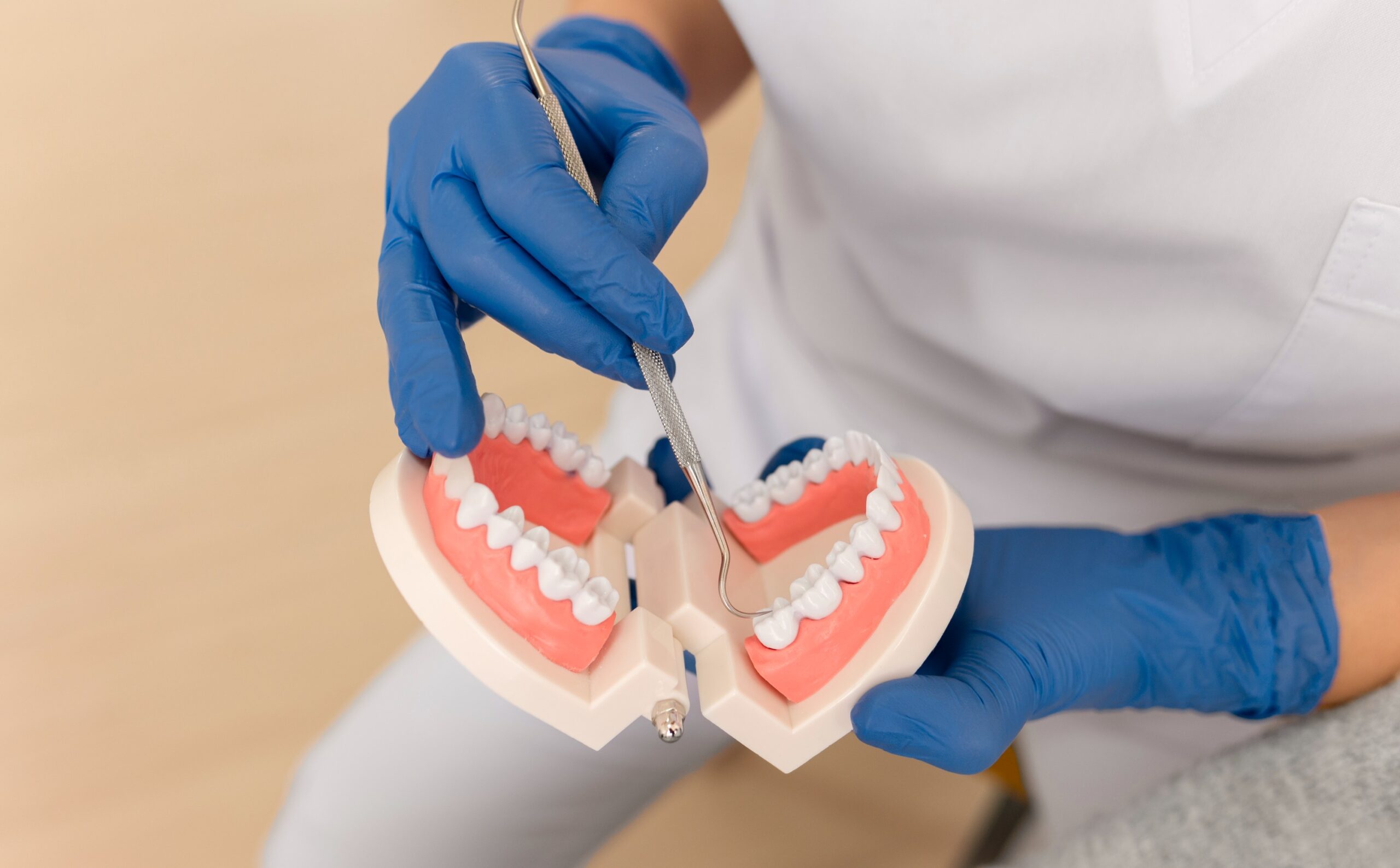 artificial teeth cleaning